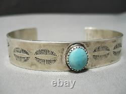 Amazing Vintage Navajo Sky Blue Turquoise Sterling Silver Bracelet