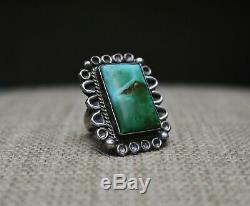 Beautiful Vintage Native American Navajo Turquoise Sterling Silver Ring size 5