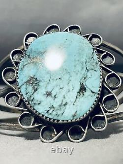 Beautiful Vintage Navajo Blue Diamond Turquoise Sterling Silver Bracelet