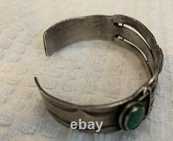 Fine Vintage Native American Navajo Old Pawn silver turquoise bracelet