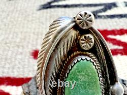 GORGEOUS BIG vintage NAVAJO TURQUOISE RING leaf accent signed BB size 7.5