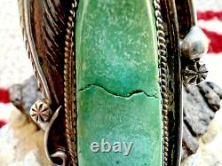 GORGEOUS BIG vintage NAVAJO TURQUOISE RING leaf accent signed BB size 7.5