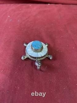 Large Vintage Navajo Handmade Sterling Silver & Turquoise Stone TURTLE Pendant