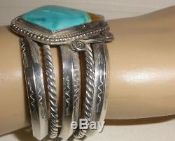 Nice Vintage Navajo sterling silver old pawn turquoise bracelet with arrows