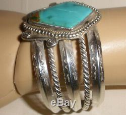 Nice Vintage Navajo sterling silver old pawn turquoise bracelet with arrows