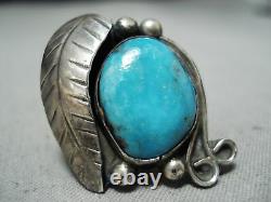 Noteworthy Vintage Navajo Old Kingman Turquoise Sterling Silver Ring