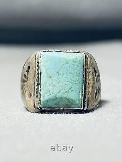 Sensational Vintage Navajo Green Turquoise Sterling Silver Ring