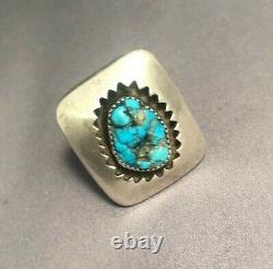 VINTAGE NAVAJO TURQUOISE. STERLING. Size 10