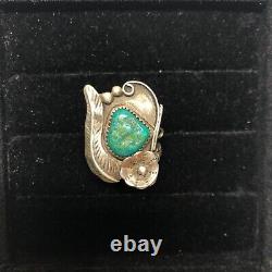 Vintage 70s Navajo Turquoise Floral Sterling Silver Ring, American Southwest