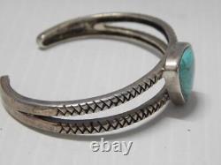 Vintage MID Century Navajo Indian Sterling Silver Turquoise Bracelet