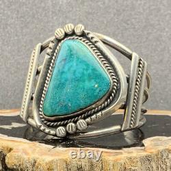 Vintage Native American Navajo Cuff Bracelet Hi-Quality Large Turquoise Triangle