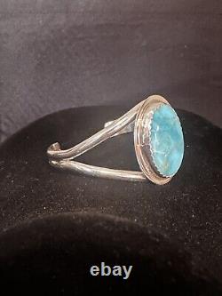 Vintage Native American Navajo Natural Blue Turquoise Sterling silver Bracelet