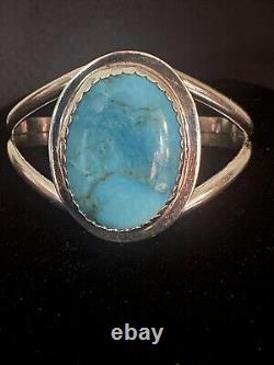 Vintage Native American Navajo Natural Blue Turquoise Sterling silver Bracelet