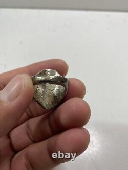 Vintage Native American Navajo Sterling Silver. 925 Turquoise Ring