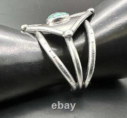 Vintage Native American Navajo Sterling Silver Turquoise 3 Prong Cuff 46gr