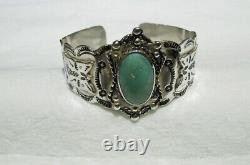 Vintage Native American Navajo Sterling Silver & Turquoise Cuff Bracelet