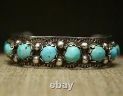 Vintage Native American Navajo Turquoise Sterling Silver Cuff Bracelet