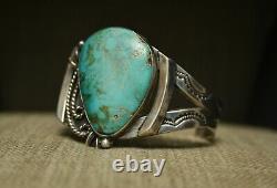 Vintage Native American Navajo Turquoise Sterling Silver Cuff Bracelet