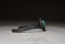 Vintage Native American Navajo Turquoise Sterling Silver Cuff Bracelet