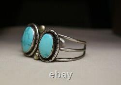 Vintage Native American Navajo Turquoise Sterling Silver Cuff Bracelet