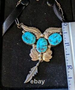 Vintage Native American Navajo Turquoise Sterling Silver Feather Necklace