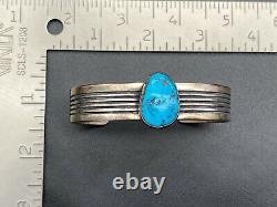 Vintage Navajo Indian Turquoise Sterling Silver Bracelet Cuff
