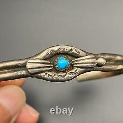 Vintage Navajo Native Indian Mary S Lew Silver Turquoise Bracelet Cuff
