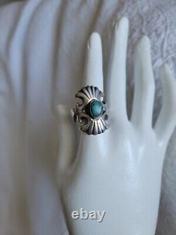 Vintage Navajo Old Pawn Handcast Sterling Turquoise Ring size 9