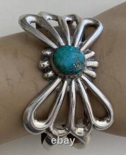 Vintage Navajo Sandcast Turquoise Sterling Silver Bracelet 6.25