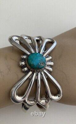 Vintage Navajo Sandcast Turquoise Sterling Silver Bracelet 6.25