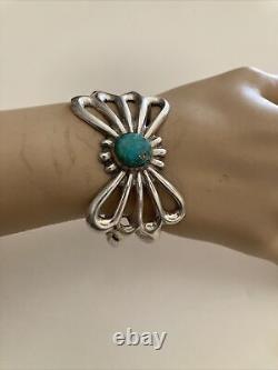 Vintage Navajo Sandcast Turquoise Sterling Silver Bracelet 6.25