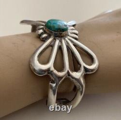 Vintage Navajo Sandcast Turquoise Sterling Silver Bracelet 6.25