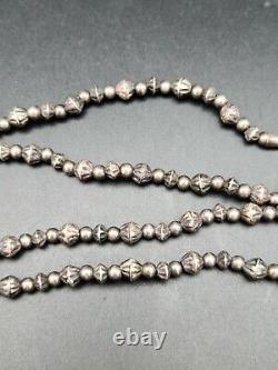Vintage Navajo Seafoam Turquoise Antique Sterling Silver Hogan Beads Necklace