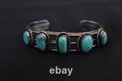 Vintage Navajo Sterling Silver Carico Lakes Turquoise Bracelet