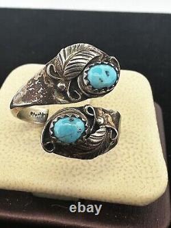 Vintage Navajo Sterling Turquoise Splitted Top Ring