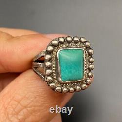 Vintage Navajo Turquoise Silver Ring Size 6.75