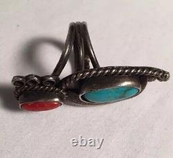 Vintage Old Pawn Navajo Sterling Silver Bisbee Turquoise Coral Ring Sz 8