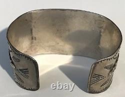 Wide Vintage 1930's Navajo Indian Silver Green Turquoise Arrowhead Cuff Bracelet